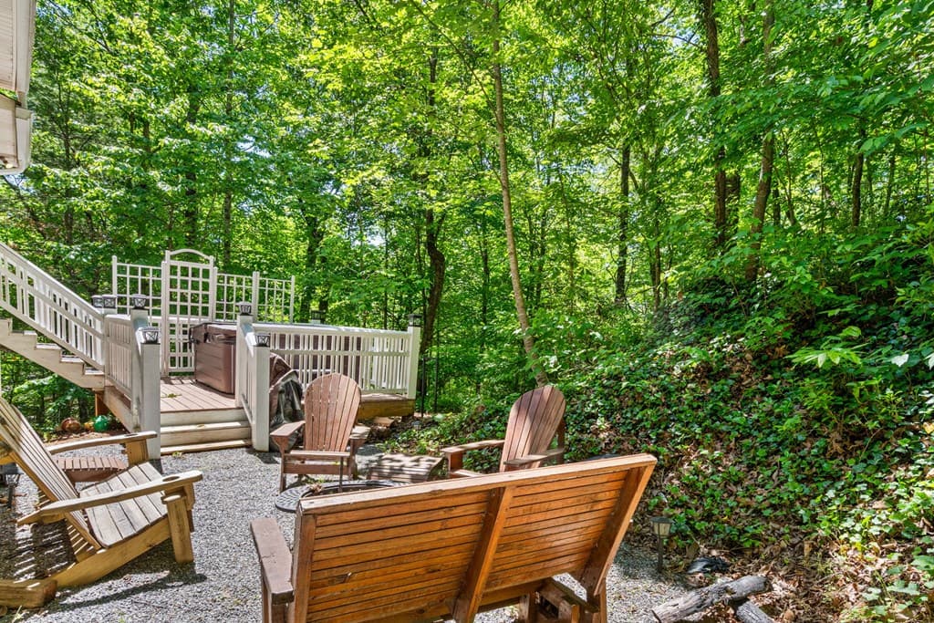 2102 Pooh Corner, Hiawassee GA 30546 - Photo