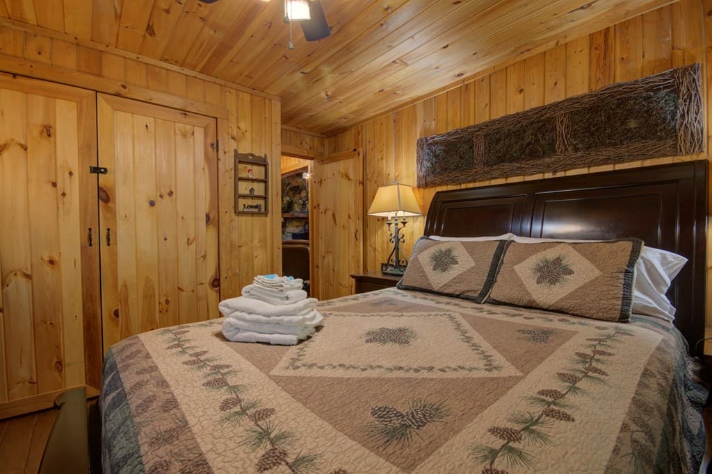 218 Bench Leg Road, Mineral Bluff GA 30559 - Photo