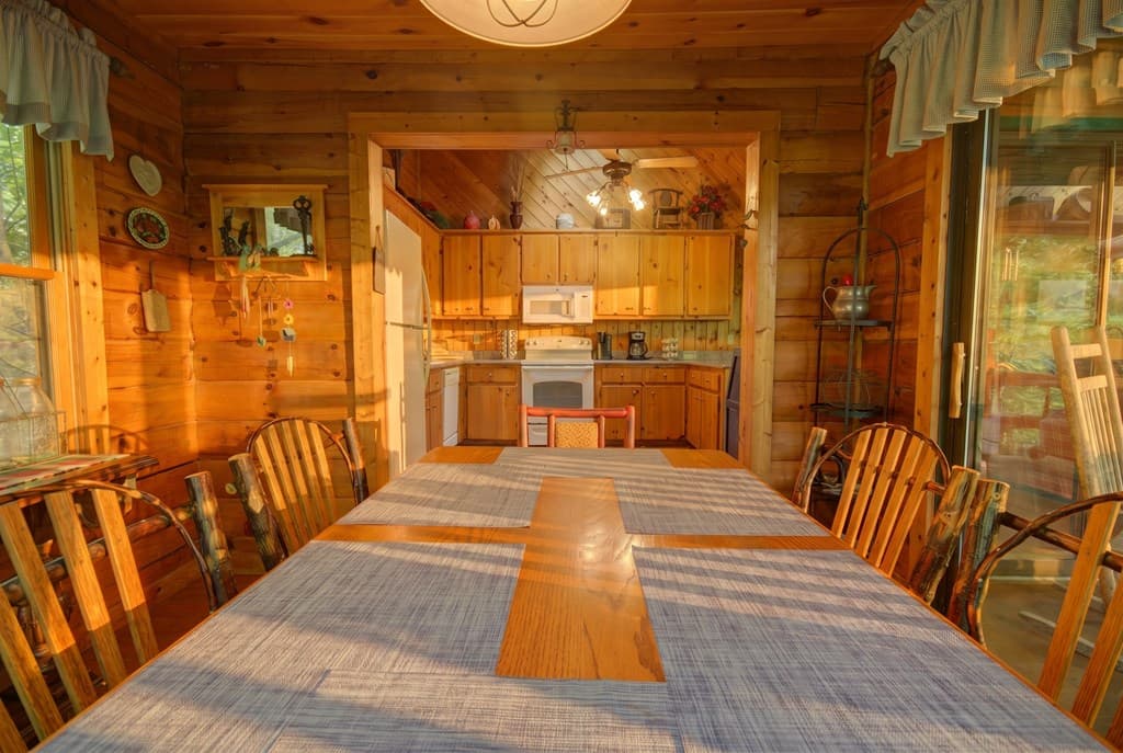 218 Bench Leg Road, Mineral Bluff GA 30559 - Photo