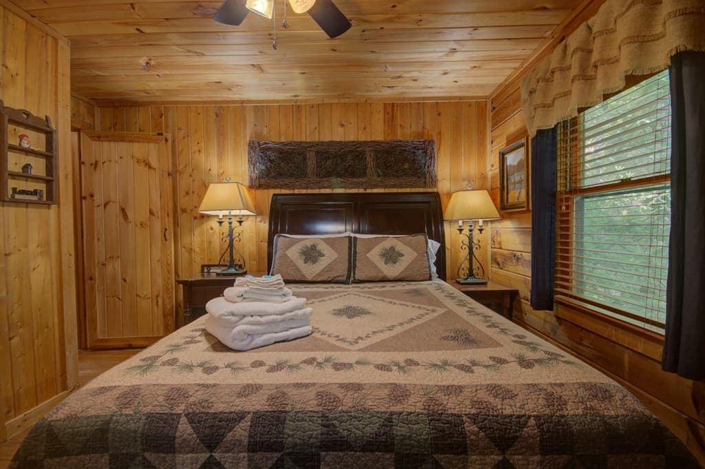 218 Bench Leg Road, Mineral Bluff GA 30559 - Photo