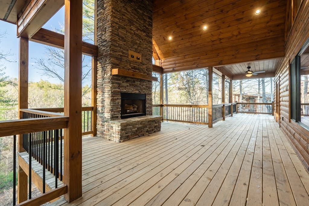 612 Kensington Drive, Mineral Bluff GA 30559 - Photo