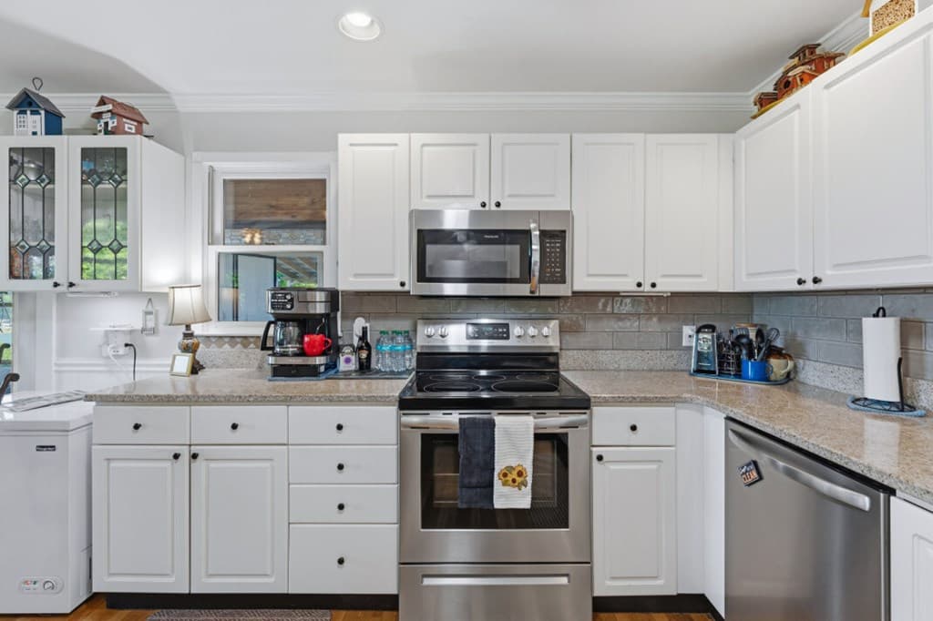 1925 Lakeview Summit Drive, Young Harris GA 30582 - Photo