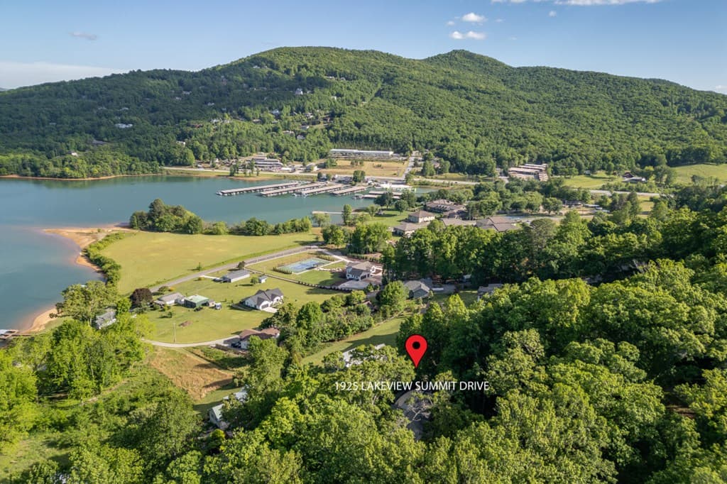 1925 Lakeview Summit Drive, Young Harris GA 30582 - Photo