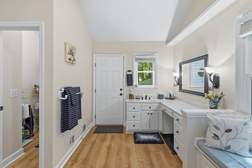 1925 Lakeview Summit Drive, Young Harris GA 30582 - Photo