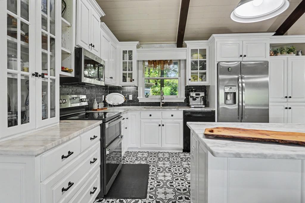 519 Pinecrest Road, Sautee Nacoochee GA 30571 - Photo