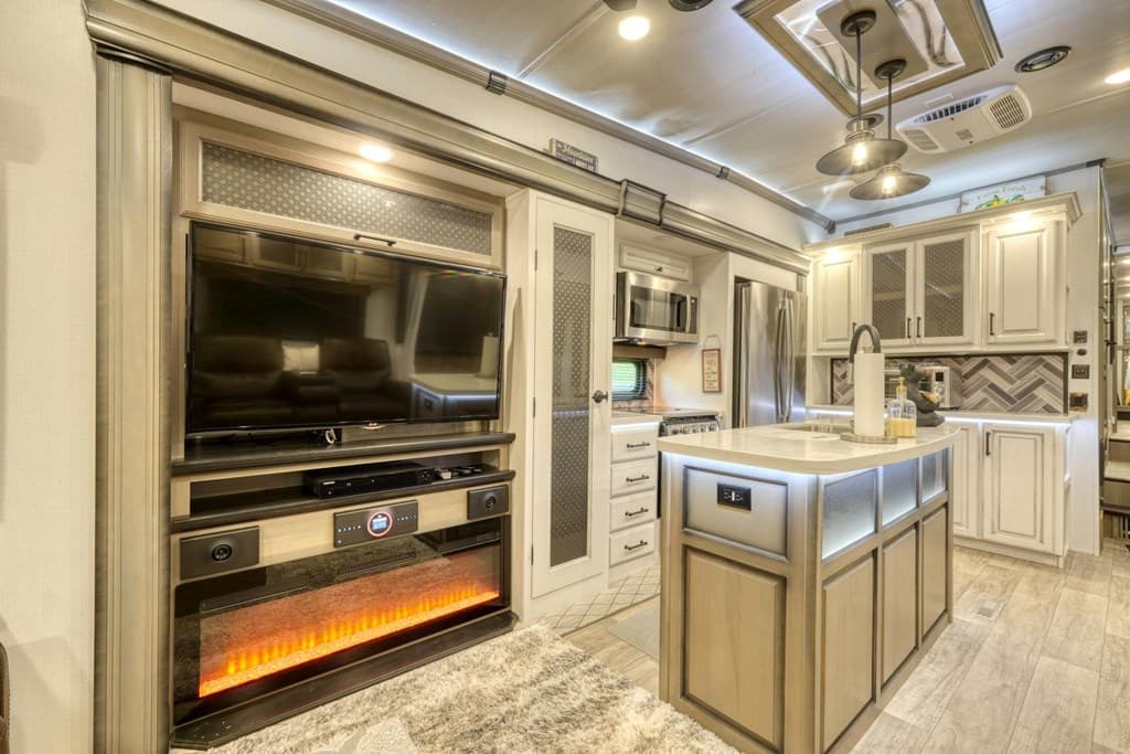 132 Heavenly Drive, Blairsville GA 30512 - Photo