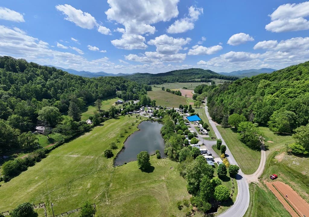 132 Heavenly Drive, Blairsville GA 30512 - Photo