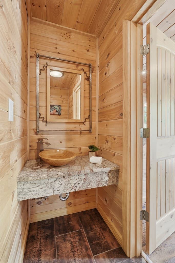 1823 Shoal Creek Road, Clarkesville GA 30523 - Photo