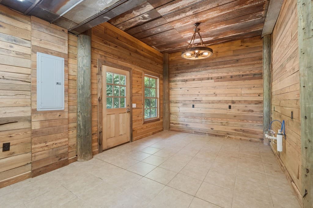 1823 Shoal Creek Road, Clarkesville GA 30523 - Photo