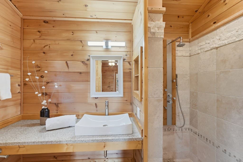 1823 Shoal Creek Road, Clarkesville GA 30523 - Photo