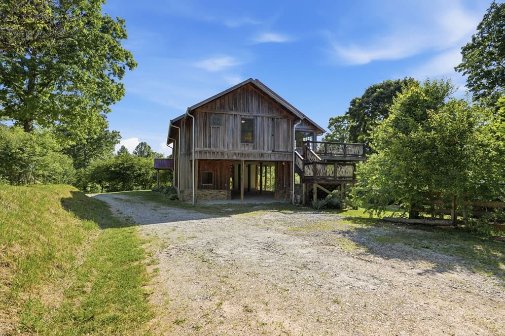 1823 Shoal Creek Road, Clarkesville GA 30523 - Photo