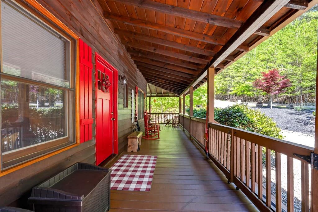 392 Oak Hills Drive, Morganton GA 30560 - Photo