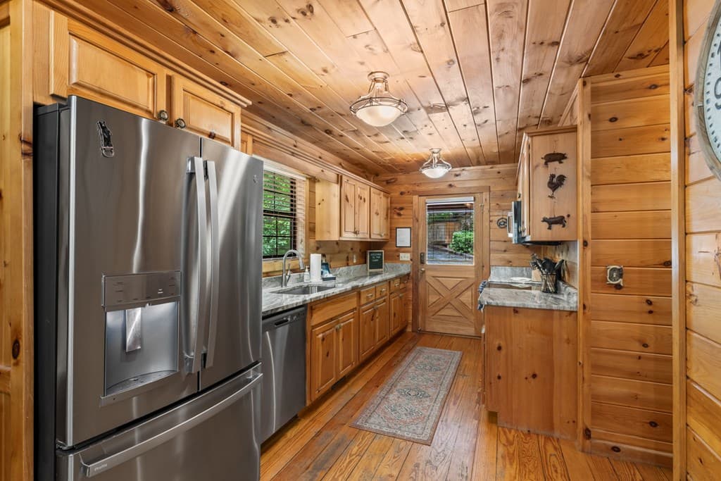 294 Oakwood Trail, Mineral Bluff GA 30559 - Photo