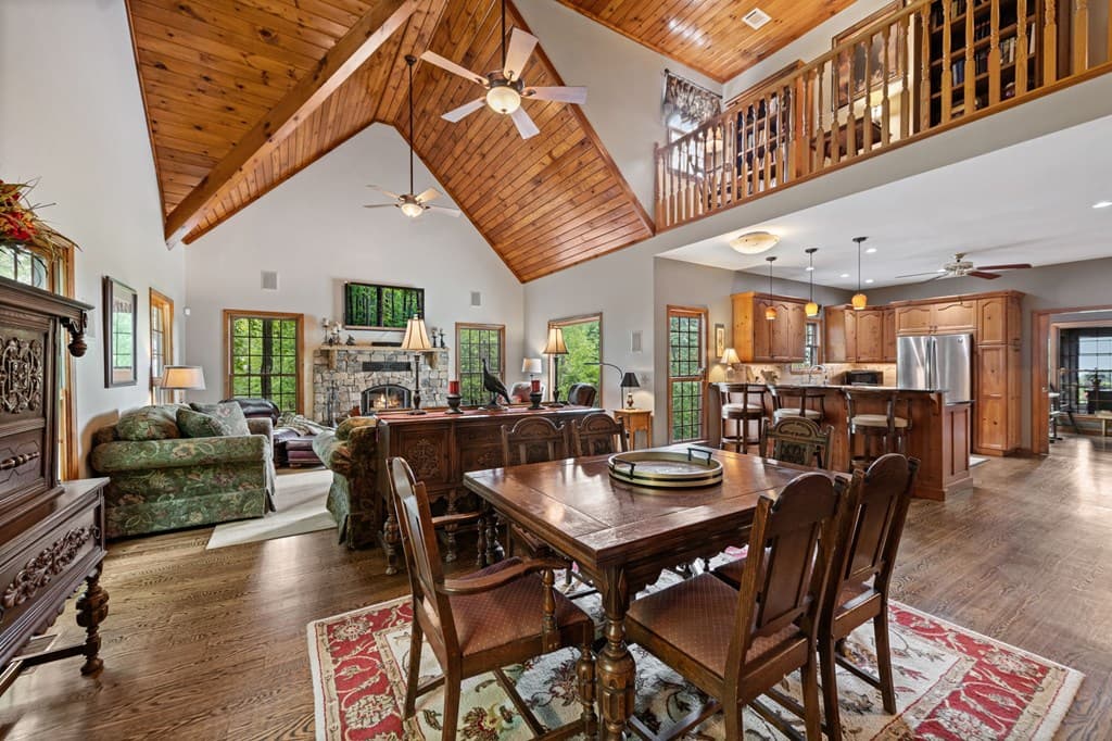 10620 Highway 52, Chatsworth GA 30705 - Photo