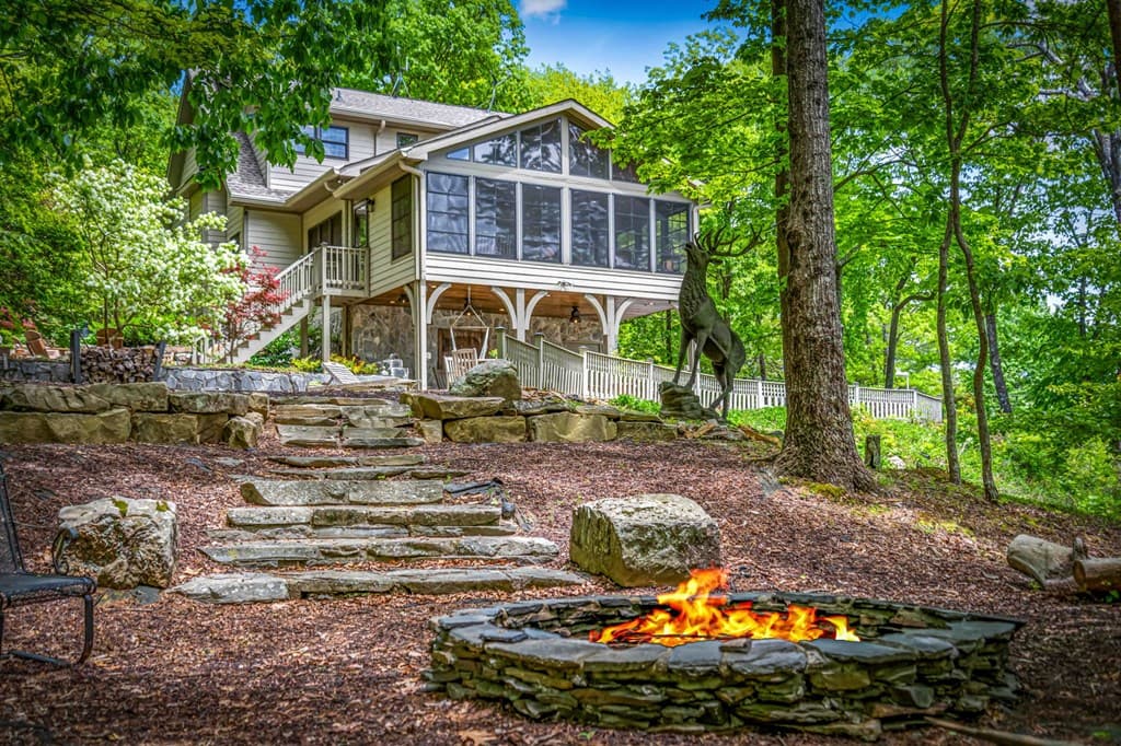 10620 Highway 52, Chatsworth GA 30705 - Photo