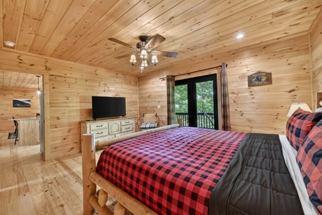 565 Catawba Circle, Ellijay GA 30540 - Photo