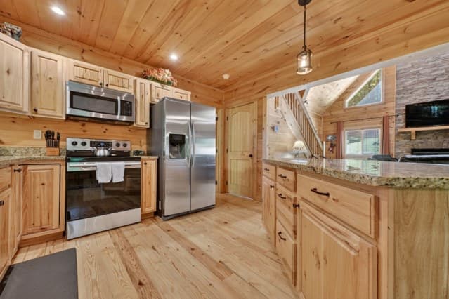 565 Catawba Circle, Ellijay GA 30540 - Photo