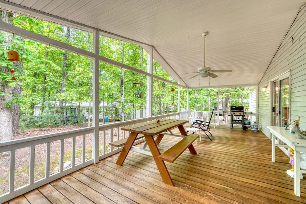 331 Rocky Circle, Blairsville GA 30512 - Photo