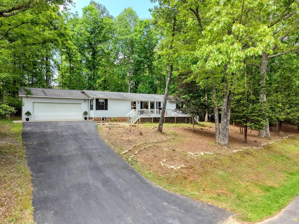 331 Rocky Circle, Blairsville GA 30512 - Photo