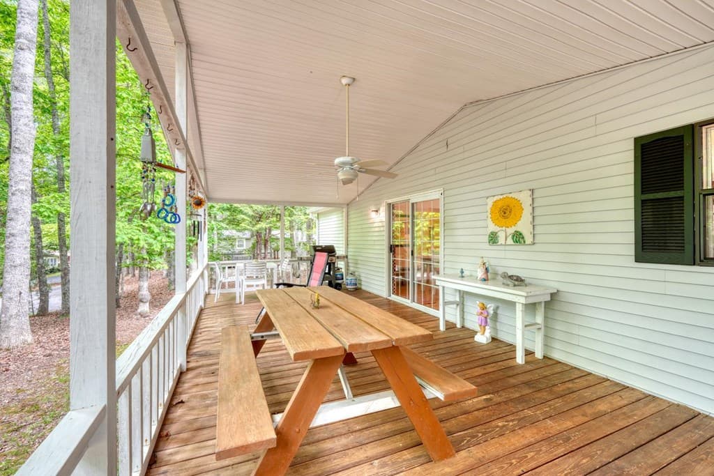 331 Rocky Circle, Blairsville GA 30512 - Photo