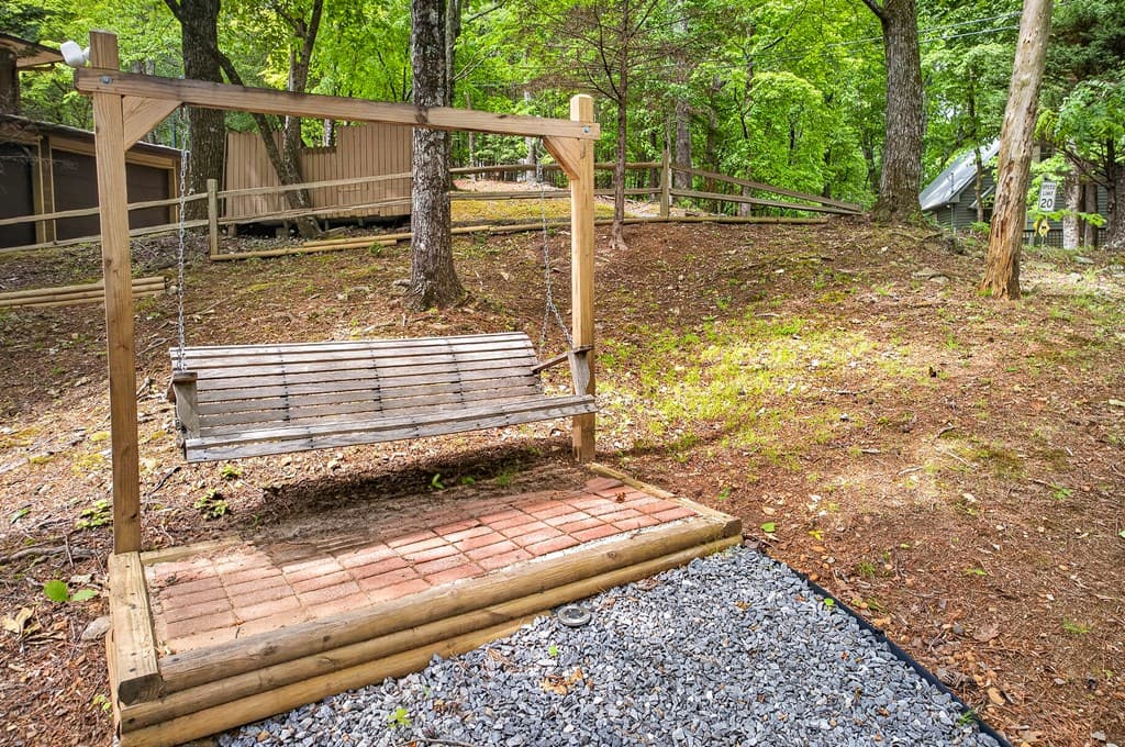 747 Mountain Oak Road, Ellijay GA 30540 - Photo
