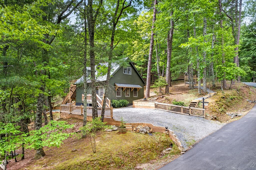 747 Mountain Oak Road, Ellijay GA 30540 - Photo