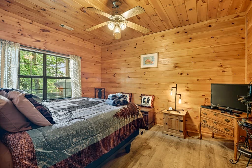 423 Laurel Creek Road, Blue Ridge GA 30513 - Photo