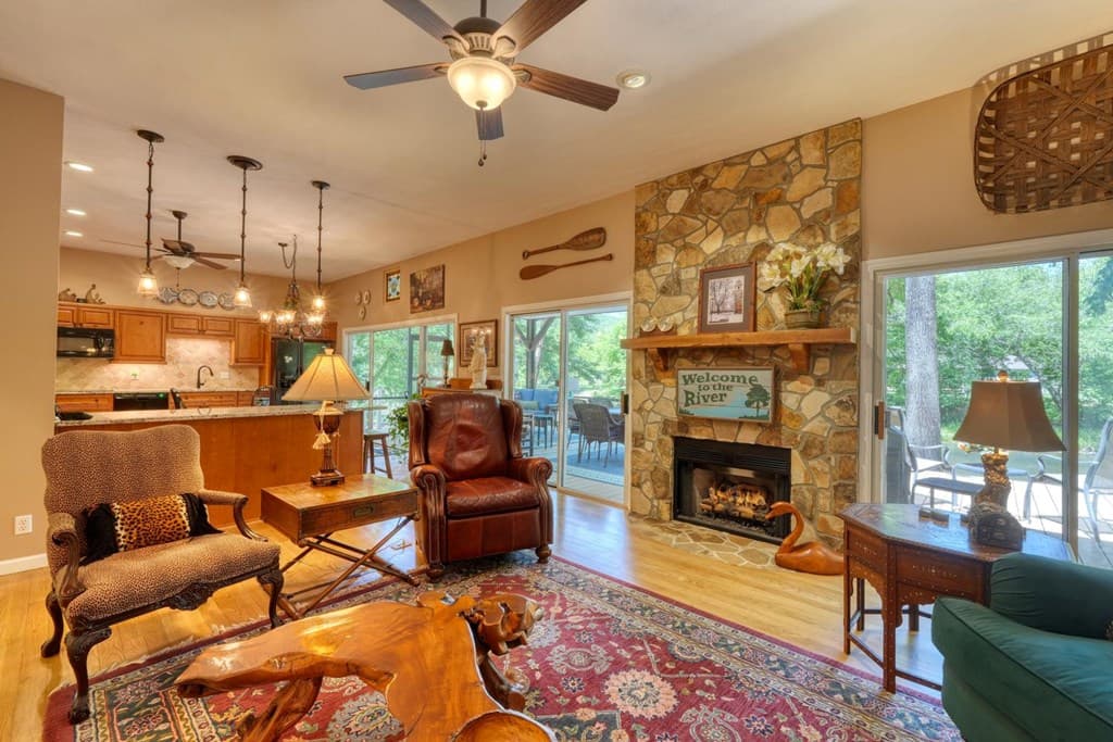 198 Riverbend Drive, Hayesville NC 28904 - Photo