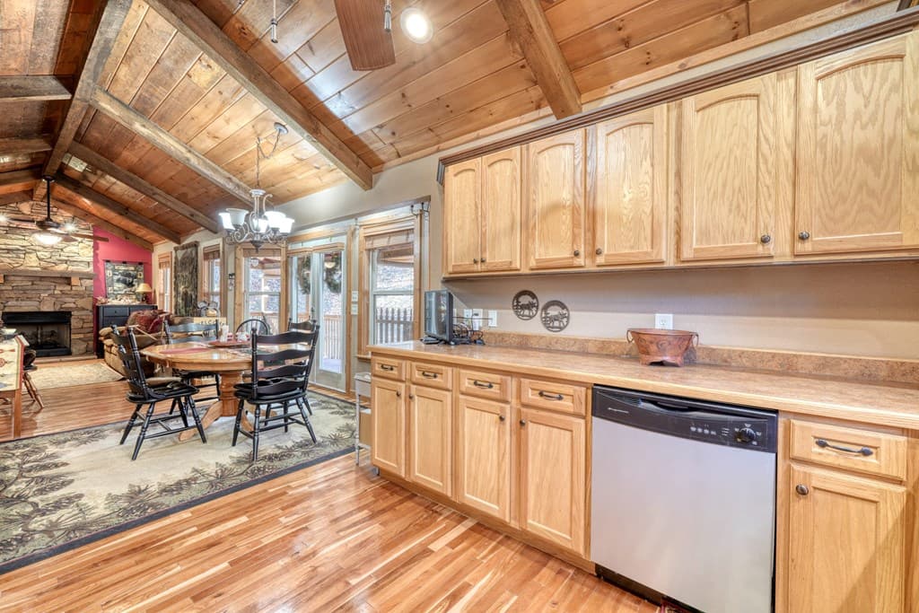 518 Rizzitello Lane, Blairsville GA 30512 - Photo