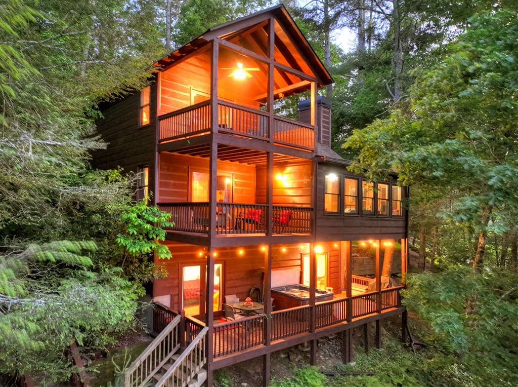 550 Hillsdale Drive, Ellijay GA 30540 - Photo