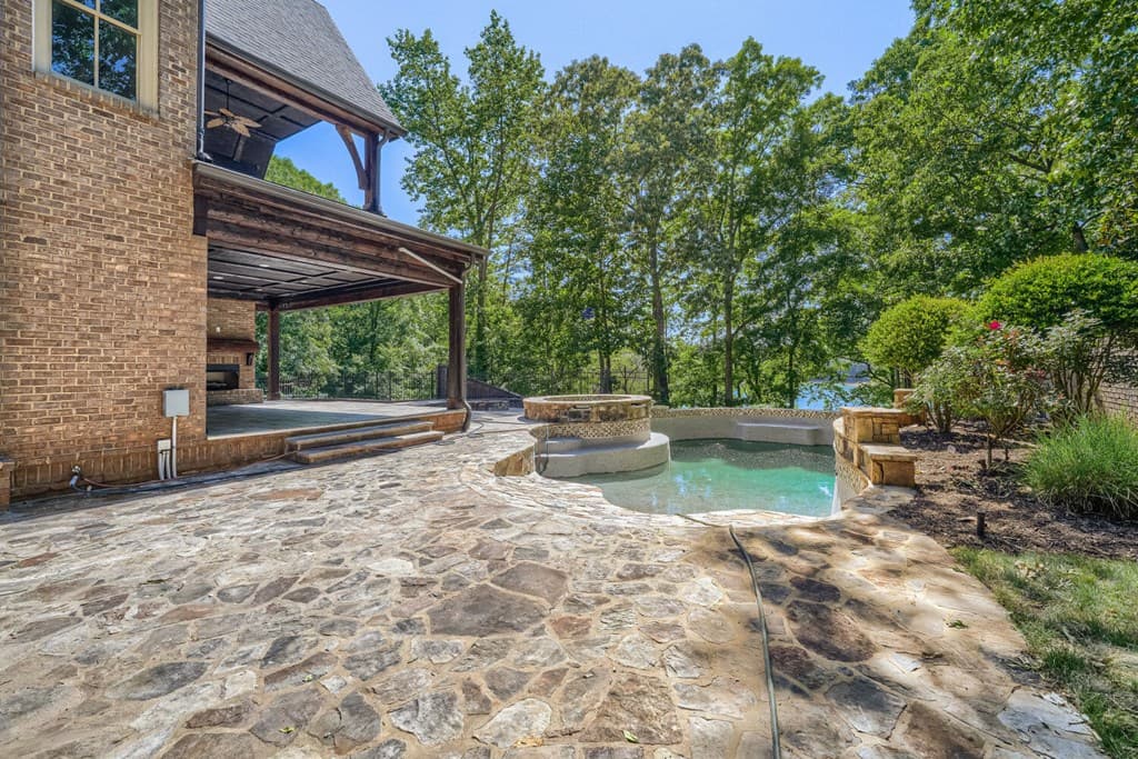 7965 Robin Road, Cumming GA 30041 - Photo