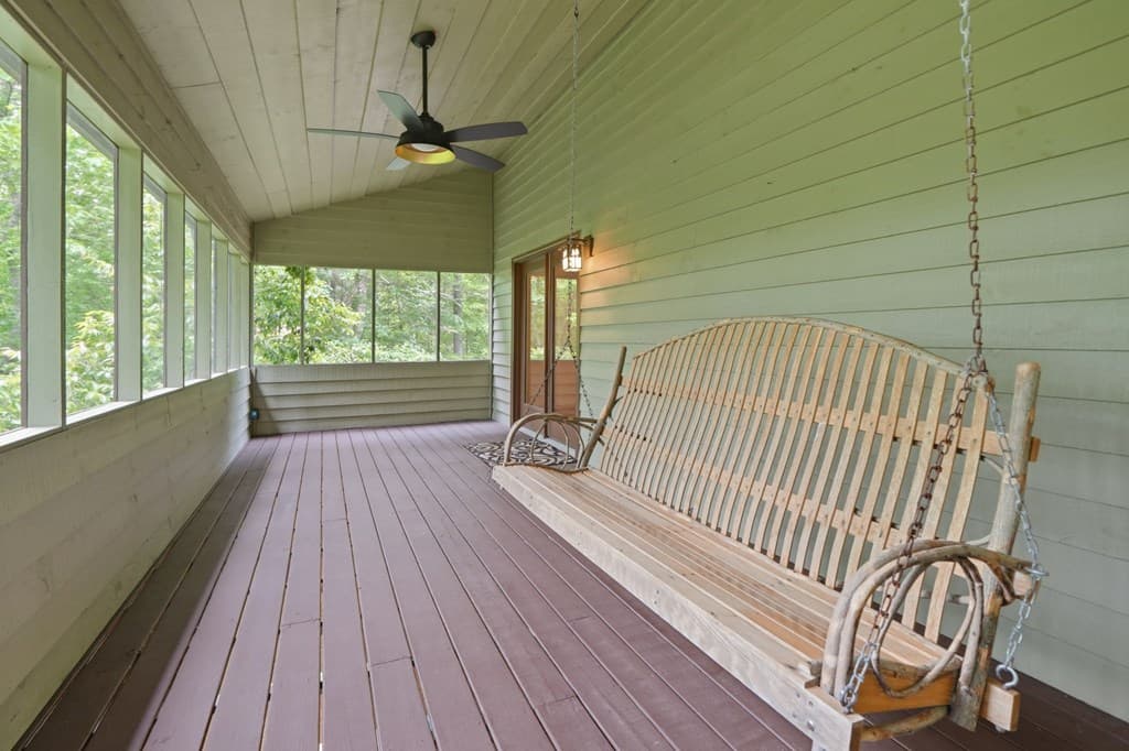 946 Laurel Circle, Blue Ridge GA 30513 - Photo