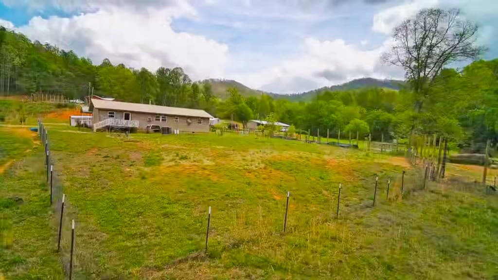 3325 Pack Mountain Road, Murphy NC 28906 - Photo
