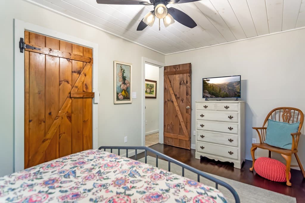 317 North Pine Road, Ellijay GA 30536 - Photo