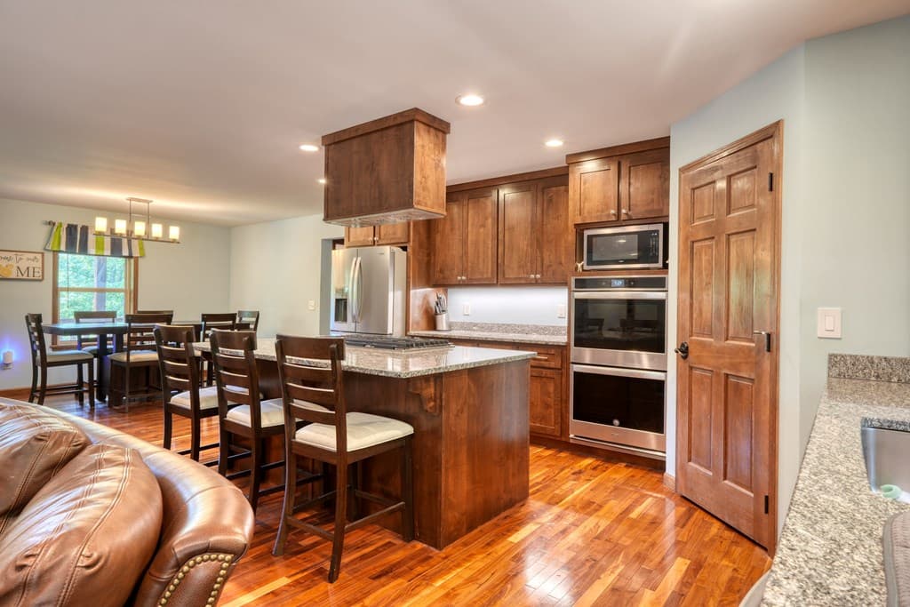 290 Butterball Boulevard, Murphy NC 28906 - Photo