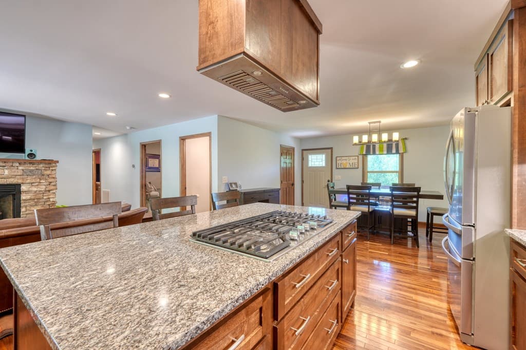 290 Butterball Boulevard, Murphy NC 28906 - Photo