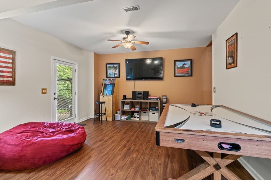 93 Deer Hunter Trail, Blue Ridge GA 30513 - Photo