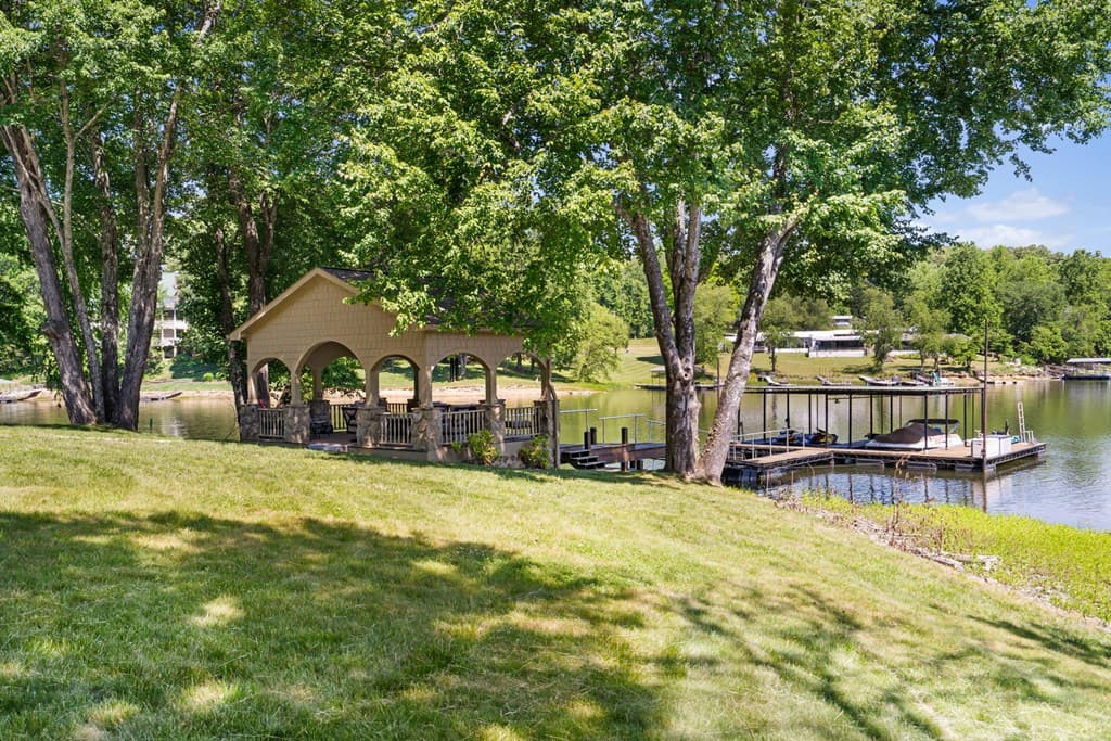 234 Shores Drive, Hayesville NC 28904 - Photo