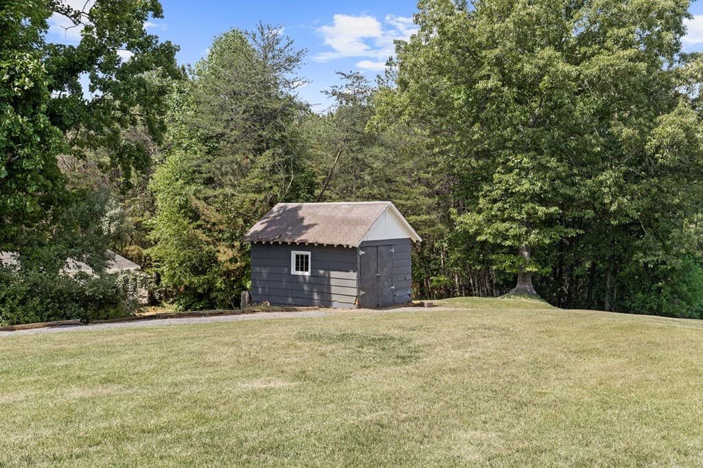 111 Briggs Street, Mccaysville GA 30555 - Photo