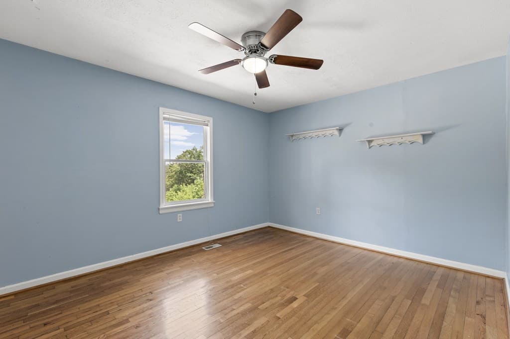 111 Briggs Street, Mccaysville GA 30555 - Photo