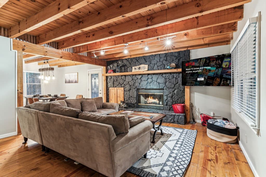889 Granny Branch, Blue Ridge GA 30513 - Photo