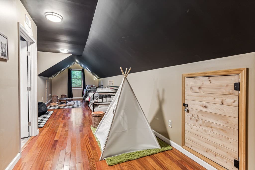 889 Granny Branch, Blue Ridge GA 30513 - Photo