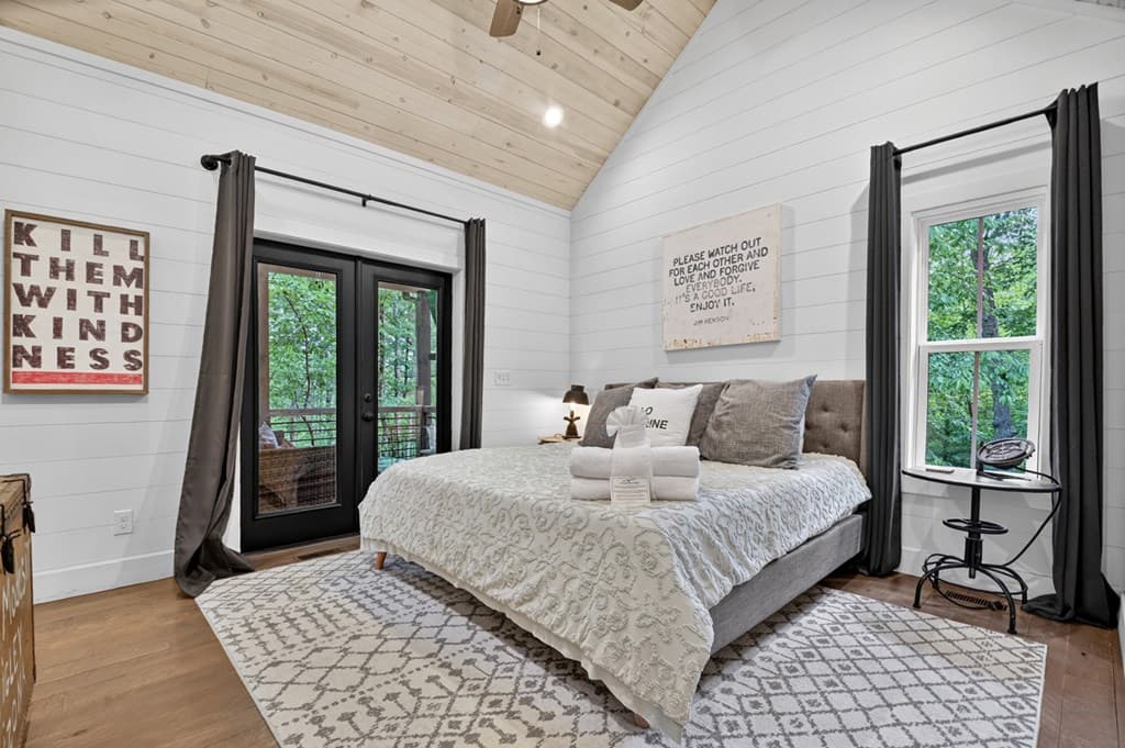285 Pine Terrace Circle, Blue Ridge GA 30513 - Photo