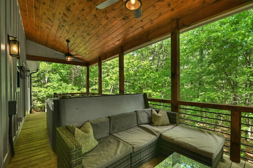 285 Pine Terrace Circle, Blue Ridge GA 30513 - Photo