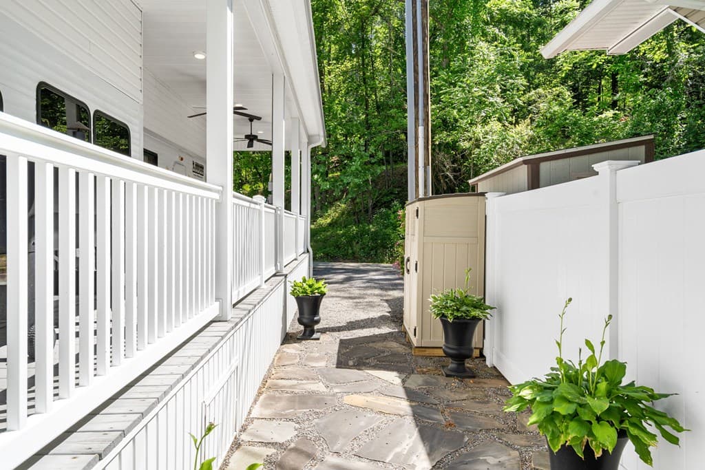 4179 Riverbank Run, Hiawassee GA 30546 - Photo