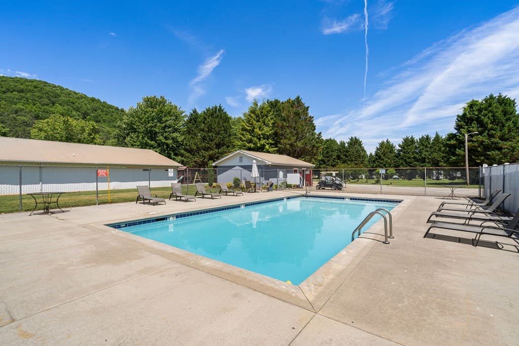 4179 Riverbank Run, Hiawassee GA 30546 - Photo