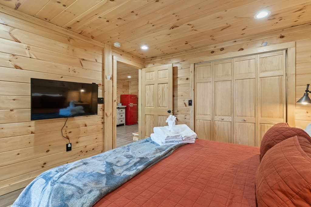 229 Old Mill Pond Road, Mineral Bluff GA 30559 - Photo