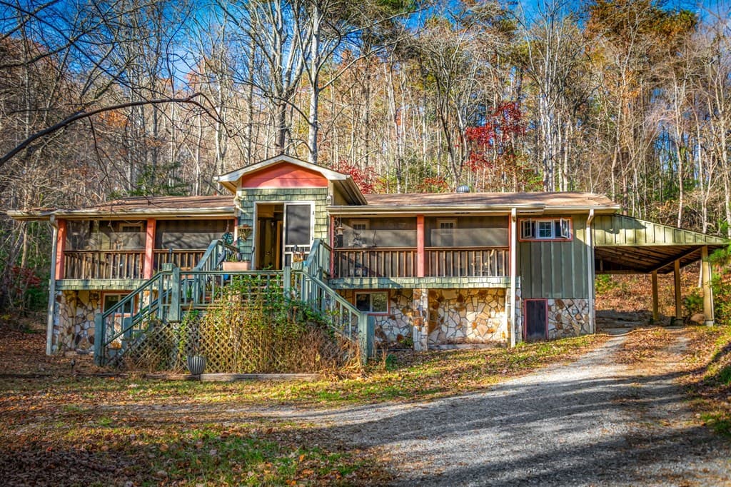 208 Bullen Gap Road, Blue Ridge GA 30513 - Photo