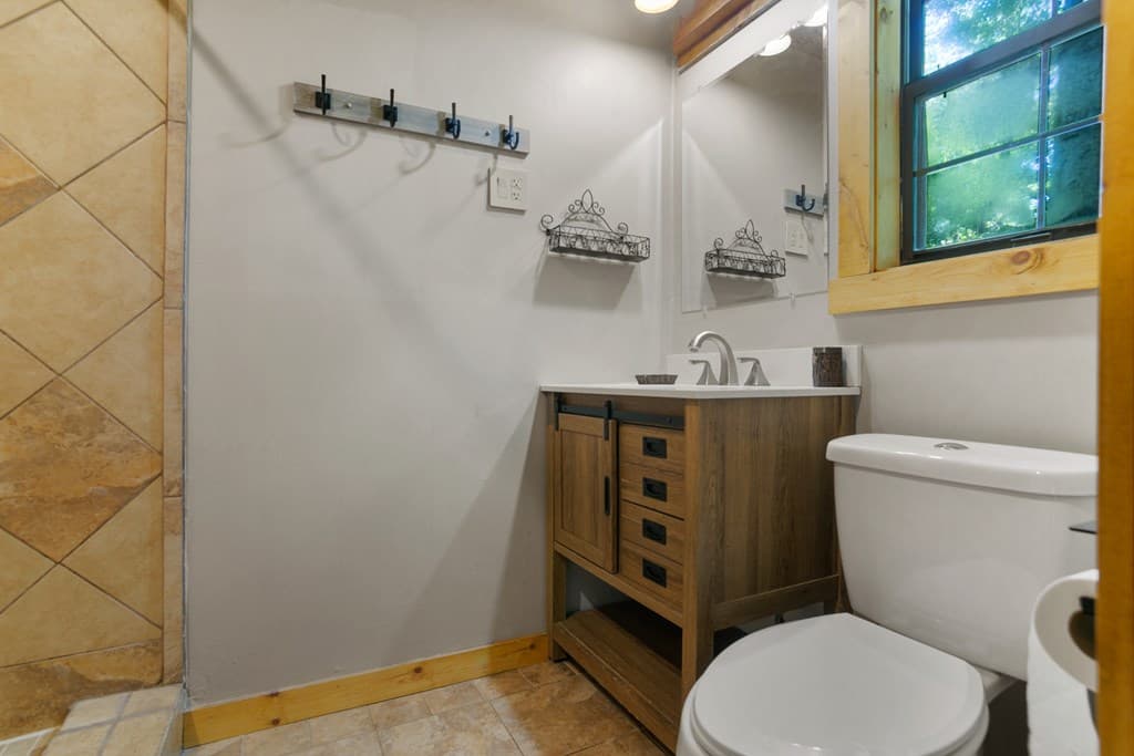 488 S Lemmon Lane, Ellijay GA 30540 - Photo