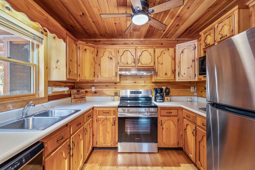 220 Blue Ridge Trails, Morganton GA 30560 - Photo